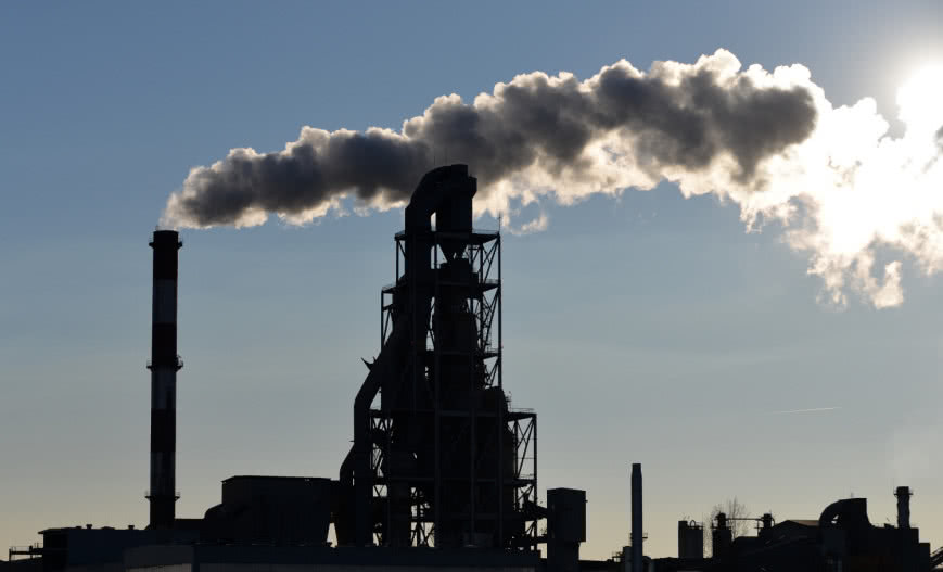 Branża cementowa walczy z CO2: przełomowa technologia CCS